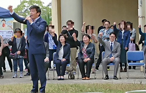 市長・県議(秘書の方が代理出席)、校区在住の市議の方が応援。