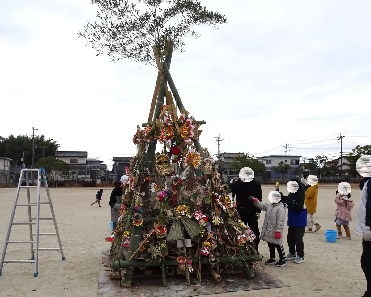 飾りつけの様子
